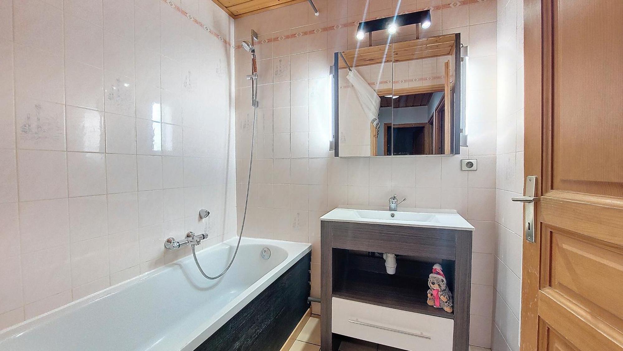 Appartement 1 Chambre Idealement Situe Domancy Luaran gambar